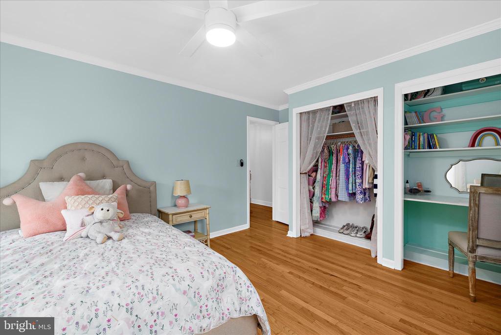 305 SAINT IVES DRIVE