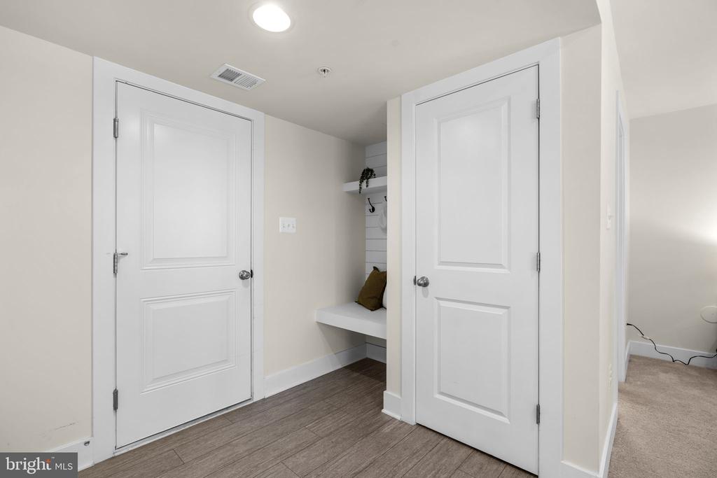 1203 HICKORY HILL CIRCLE