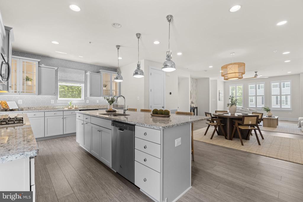 1203 HICKORY HILL CIRCLE