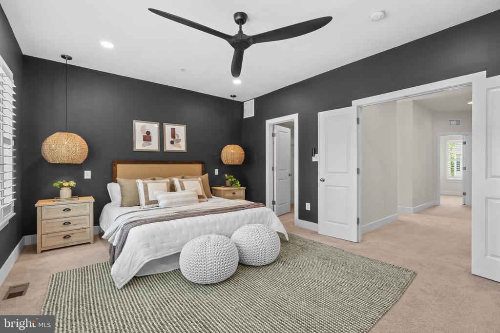 1203 HICKORY HILL CIRCLE