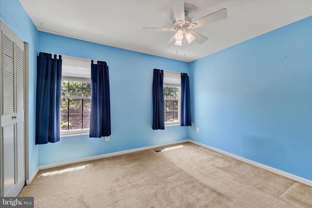 268 SHAKESPEARE DRIVE