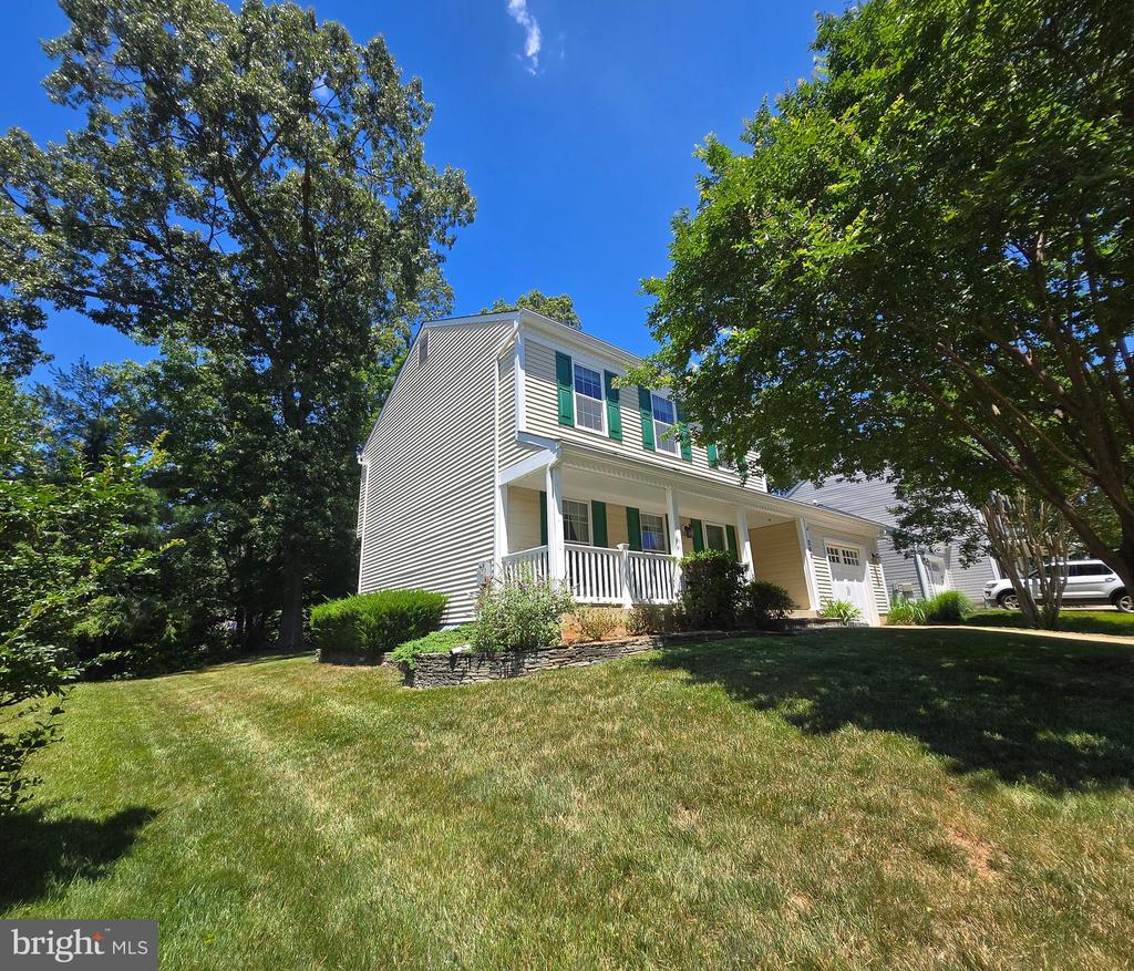 268 SHAKESPEARE DRIVE