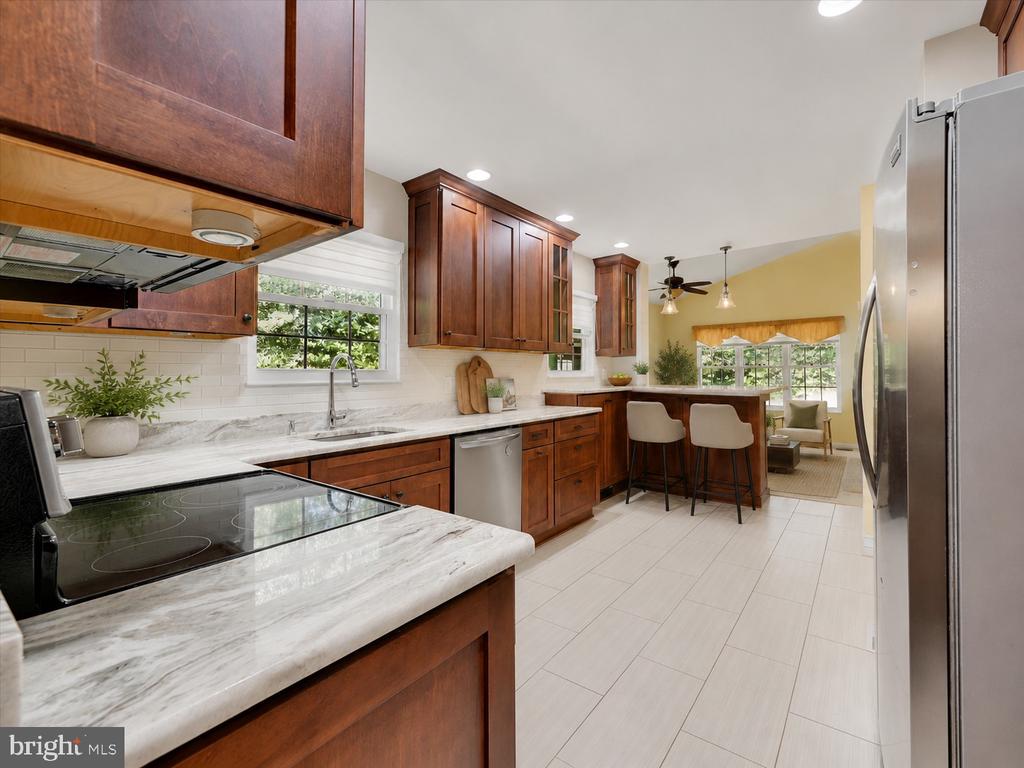 268 SHAKESPEARE DRIVE