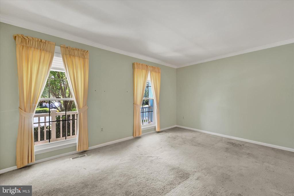 268 SHAKESPEARE DRIVE