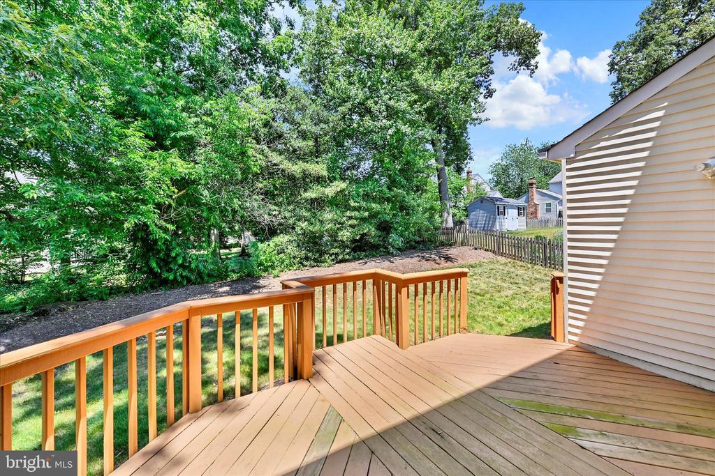 268 SHAKESPEARE DRIVE