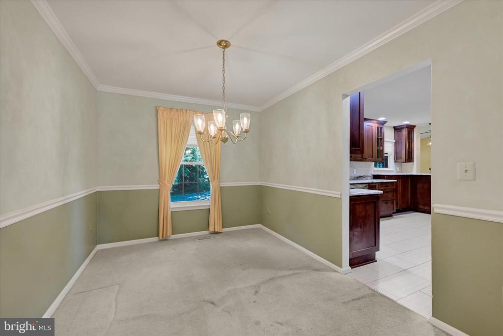 268 SHAKESPEARE DRIVE