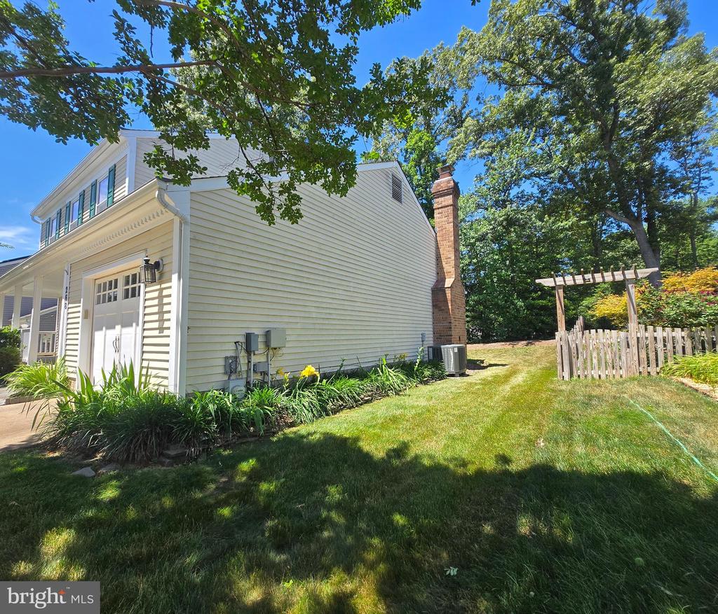 268 SHAKESPEARE DRIVE
