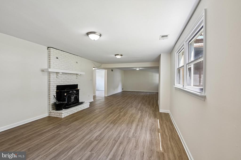 7879 ELIZABETH ROAD