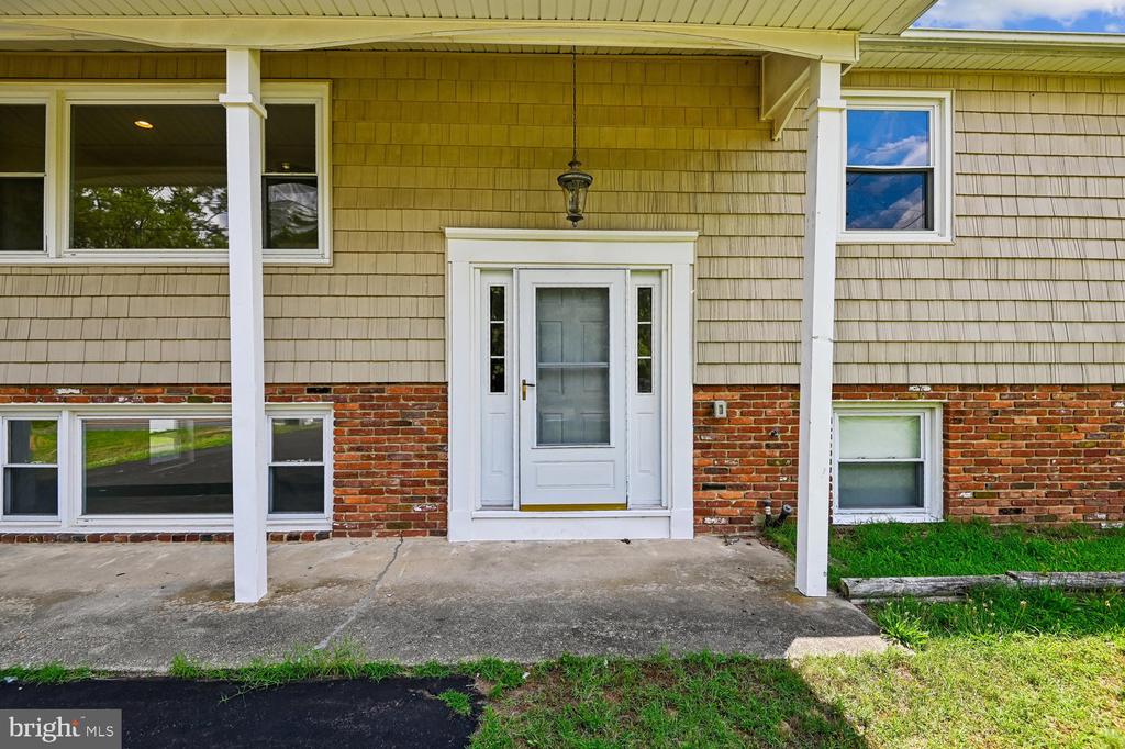 7879 ELIZABETH ROAD