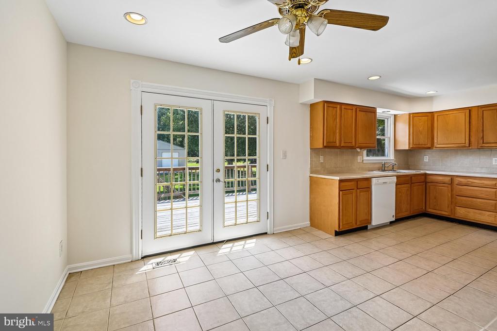 7879 ELIZABETH ROAD