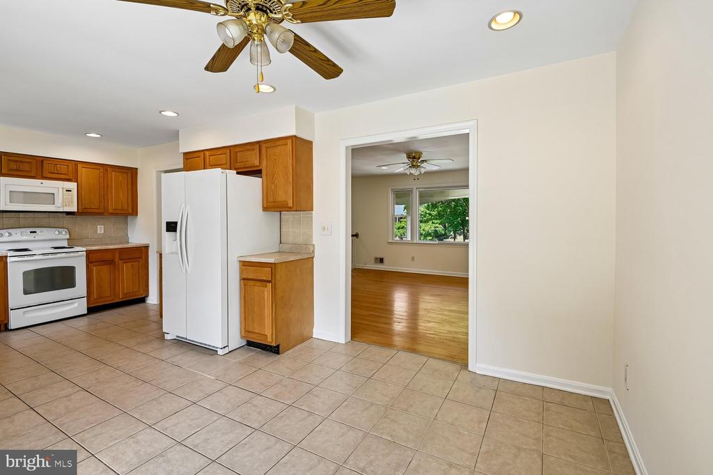 7879 ELIZABETH ROAD