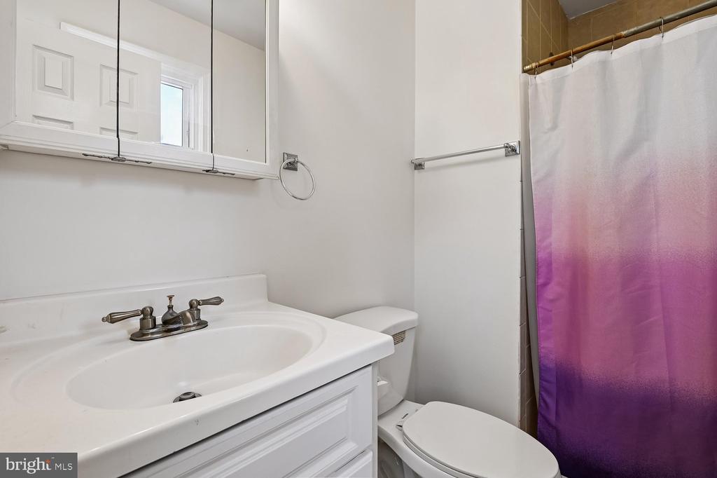 7879 ELIZABETH ROAD