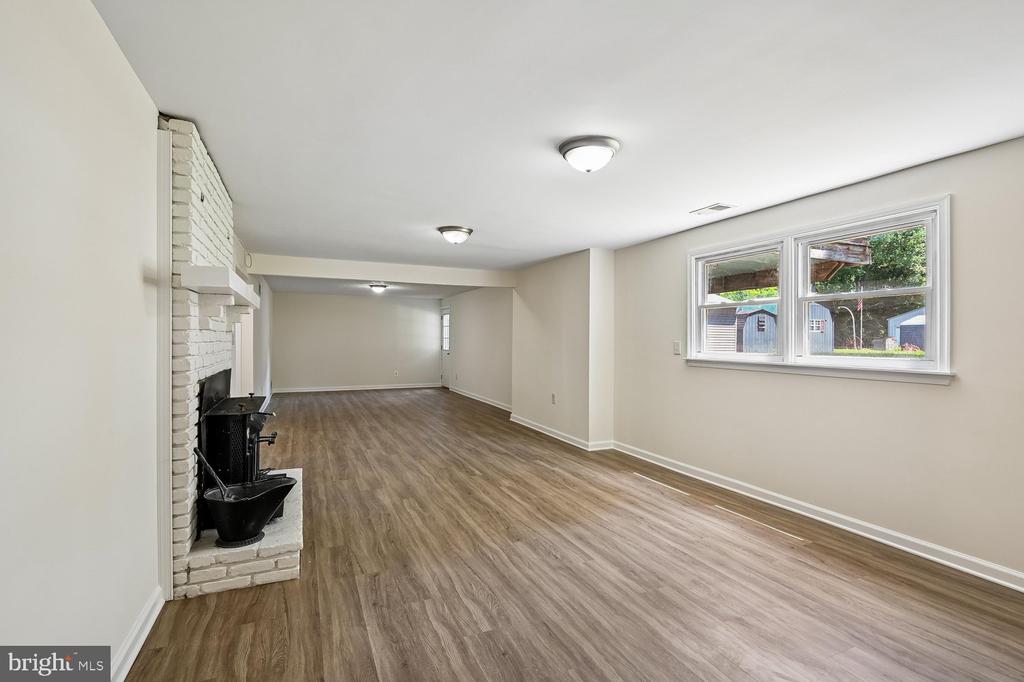 7879 ELIZABETH ROAD