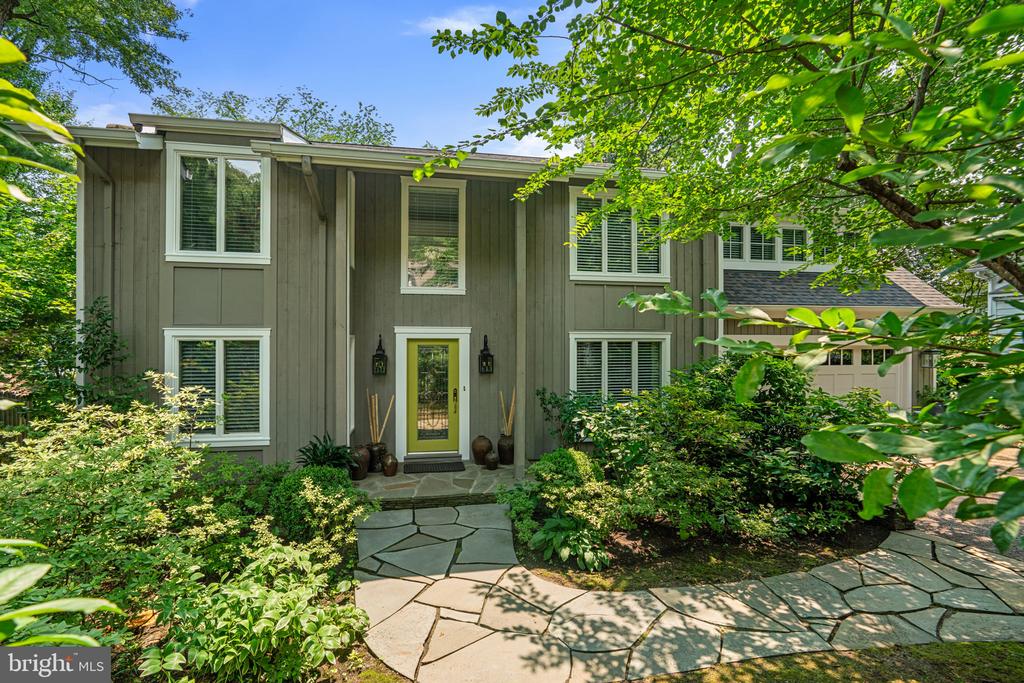 202 SEVERN RIVER ROAD
