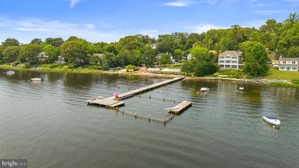 202 SEVERN RIVER ROAD