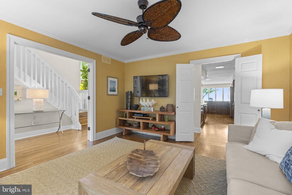 202 SEVERN RIVER ROAD