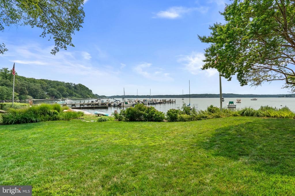 202 SEVERN RIVER ROAD