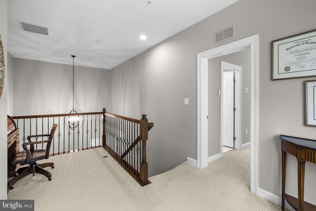 3020 TURNSTILE LANE