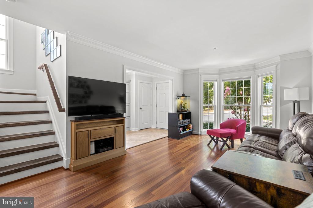 2023 COMPTON COURT