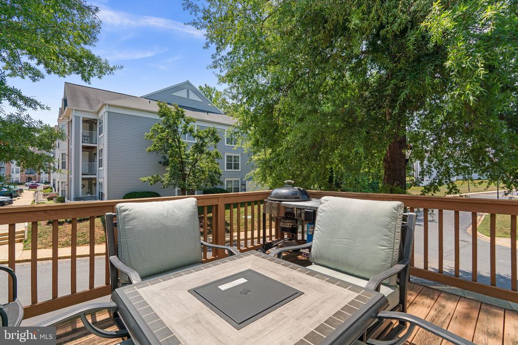 2023 COMPTON COURT