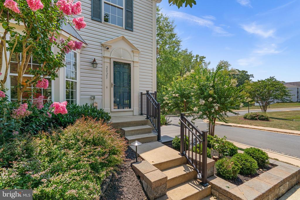 2023 COMPTON COURT