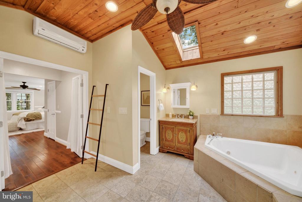 257 BERRYWOOD DRIVE