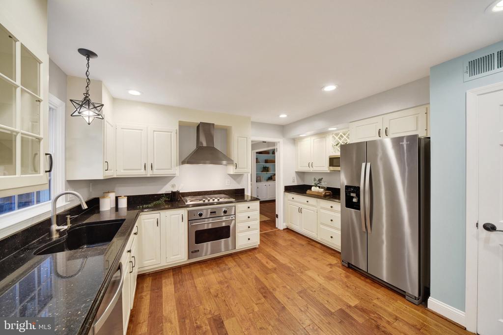 257 BERRYWOOD DRIVE