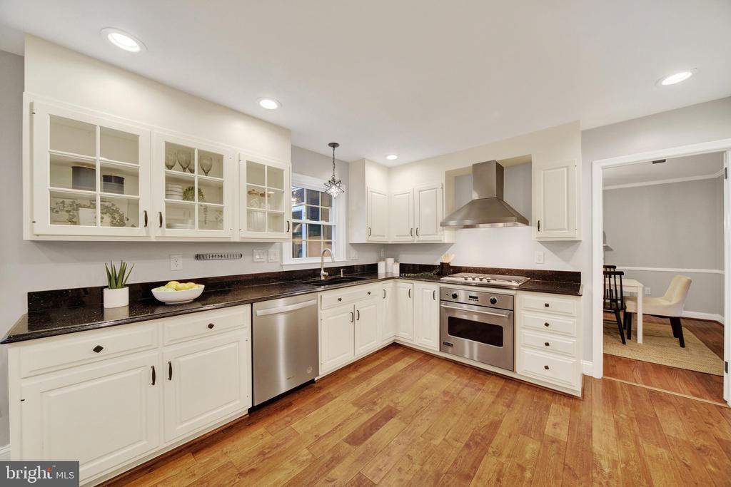 257 BERRYWOOD DRIVE