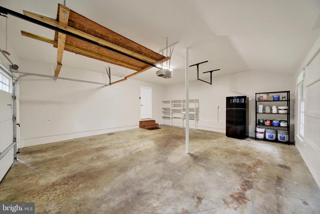257 BERRYWOOD DRIVE
