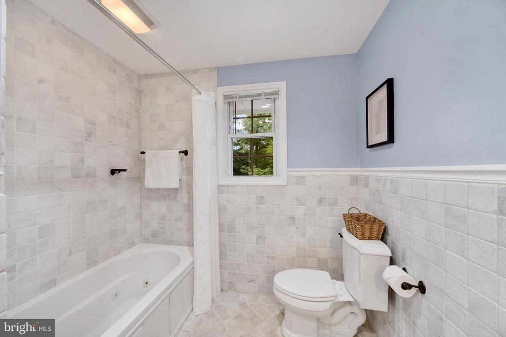 257 BERRYWOOD DRIVE