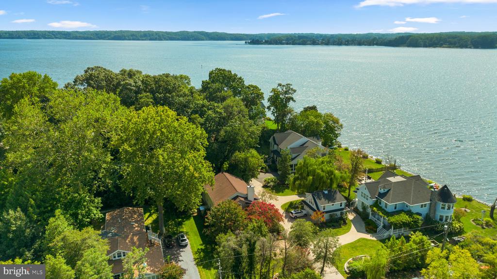 7 RIVERVIEW ROAD