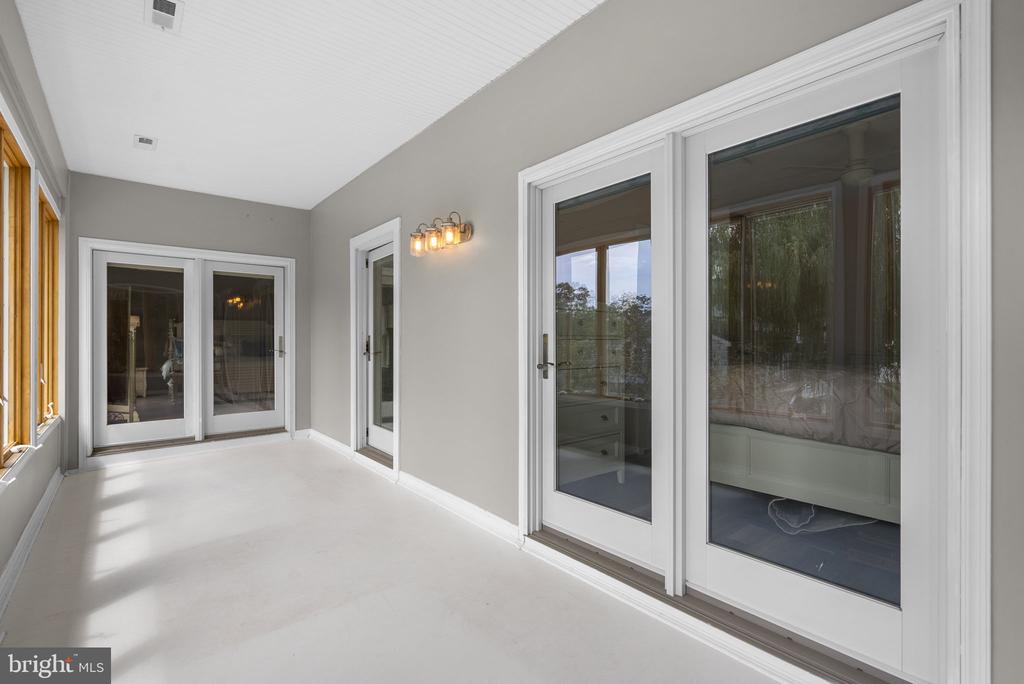 7 RIVERVIEW ROAD