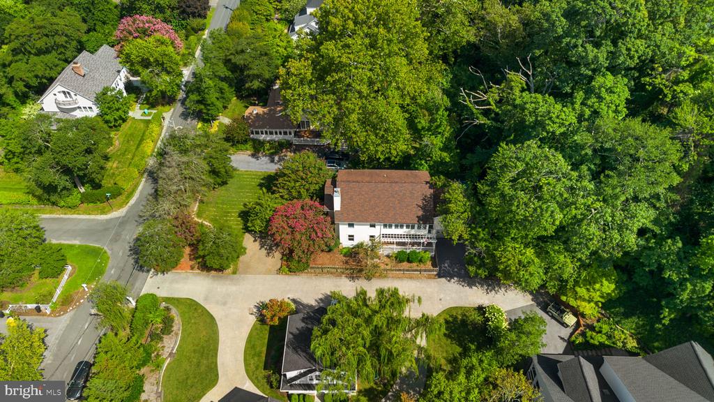 7 RIVERVIEW ROAD