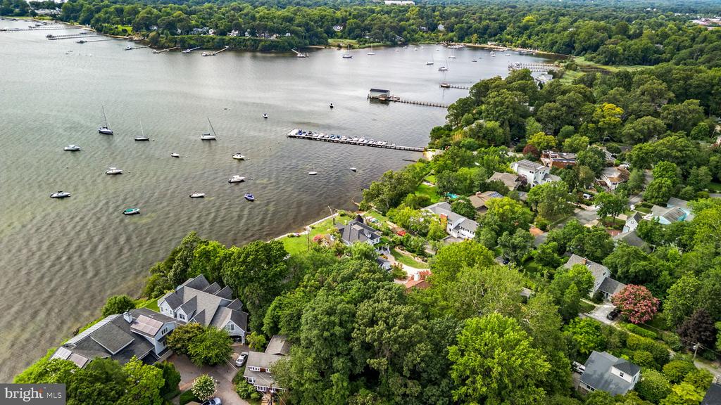 7 RIVERVIEW ROAD