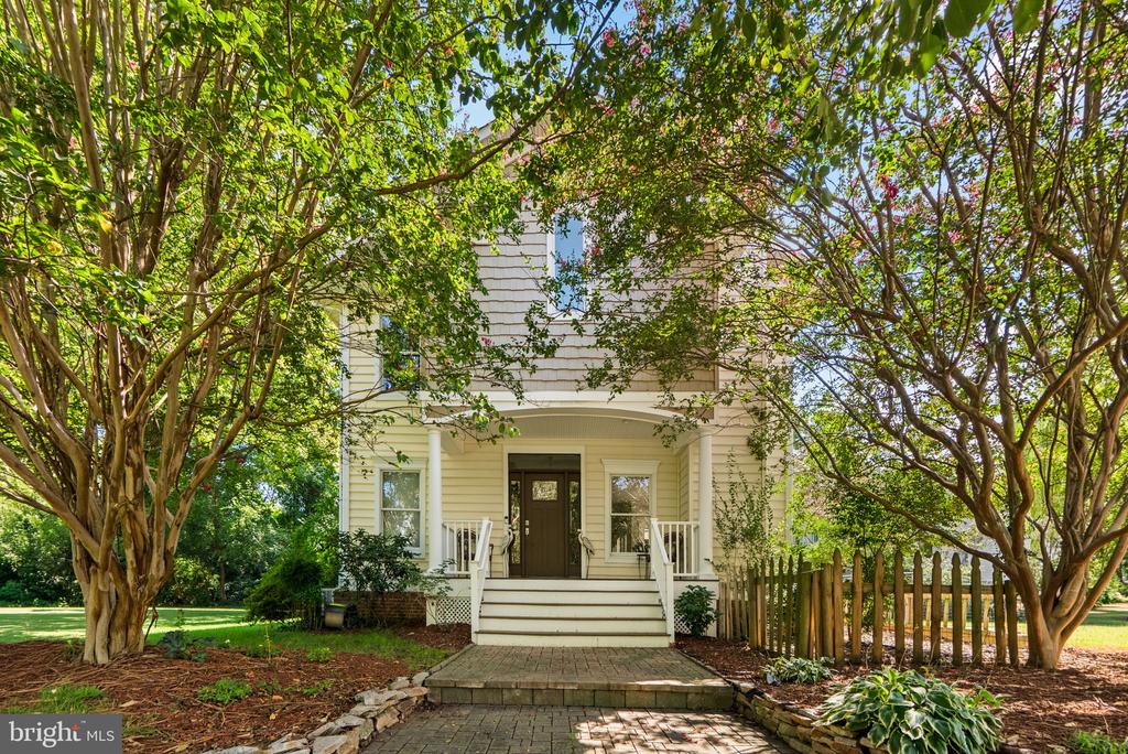 7 RIVERVIEW ROAD