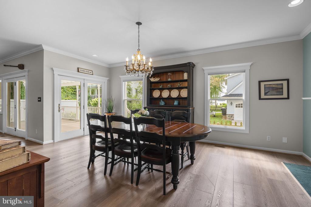7 RIVERVIEW ROAD