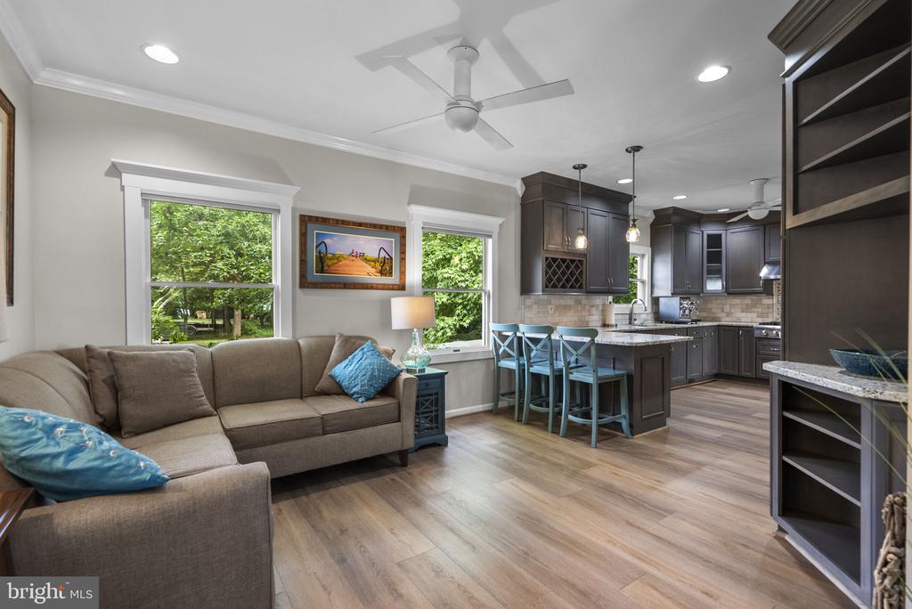 7 RIVERVIEW ROAD