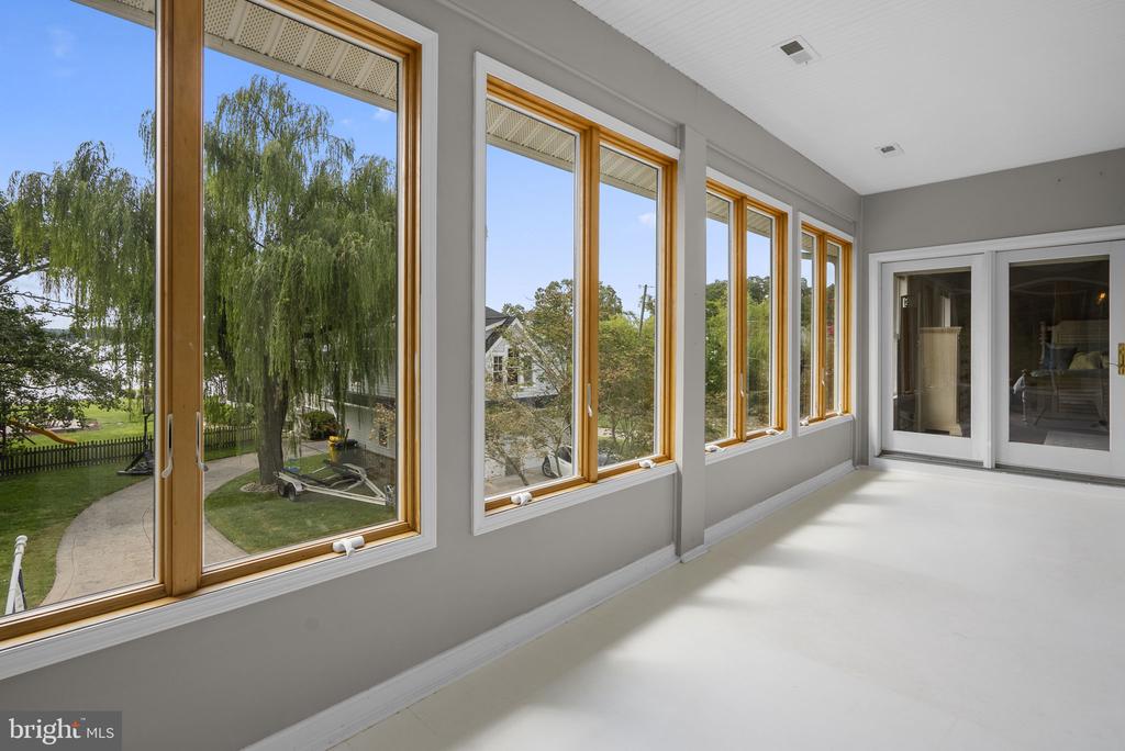 7 RIVERVIEW ROAD