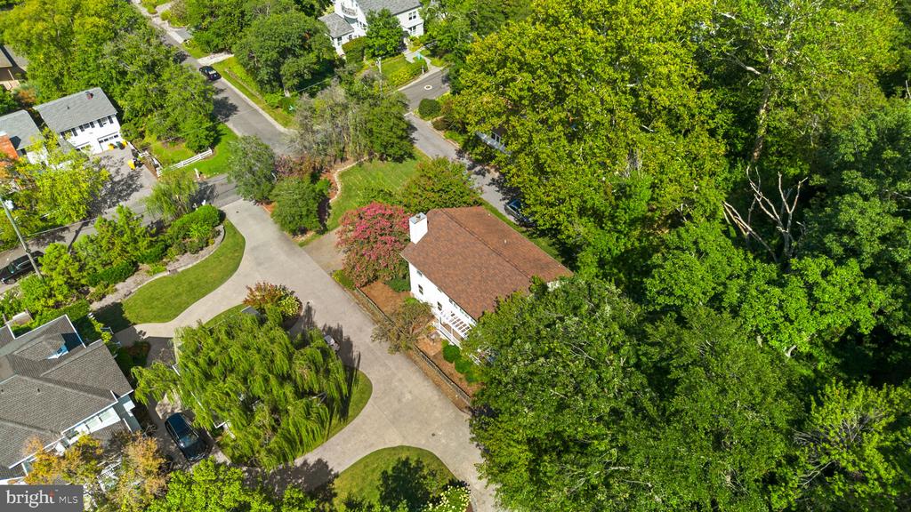 7 RIVERVIEW ROAD