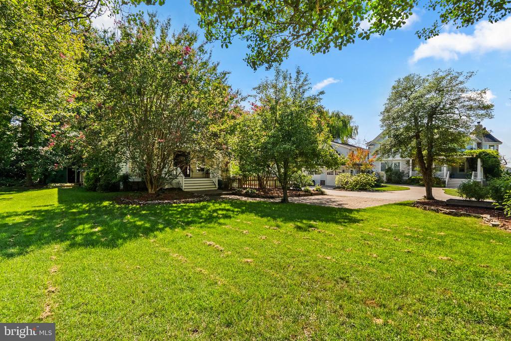 7 RIVERVIEW ROAD