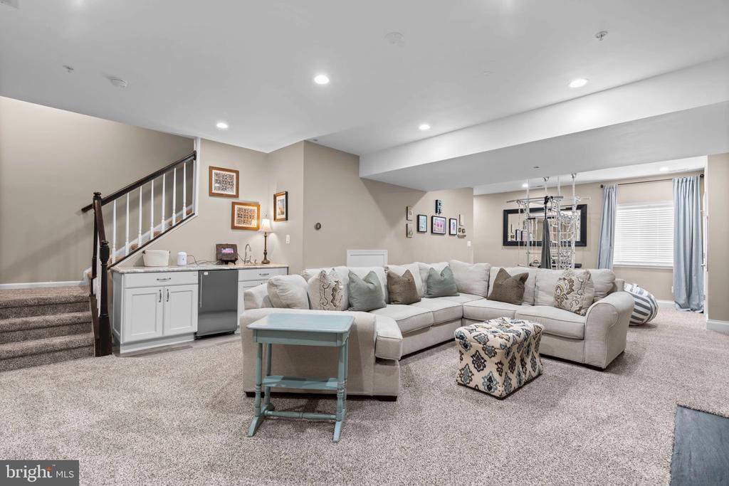 410 SAINT MARTINS CHOICE LANE
