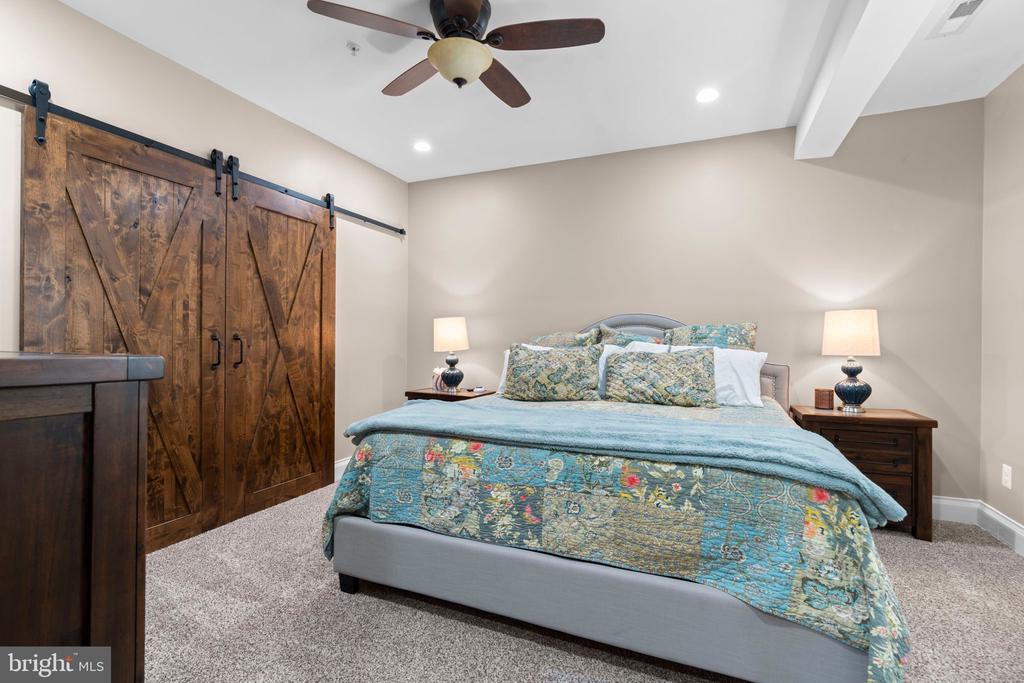 410 SAINT MARTINS CHOICE LANE