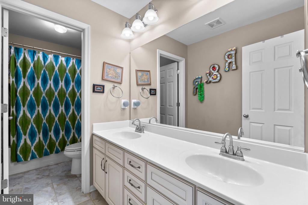 410 SAINT MARTINS CHOICE LANE