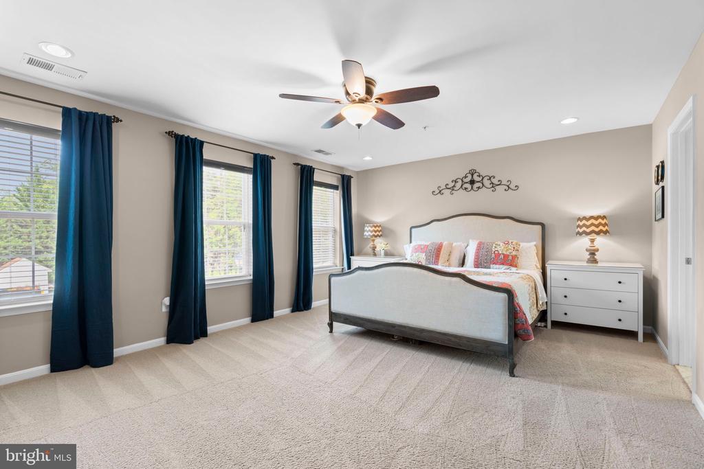 410 SAINT MARTINS CHOICE LANE