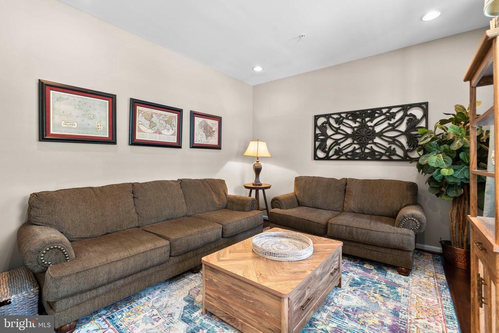 410 SAINT MARTINS CHOICE LANE