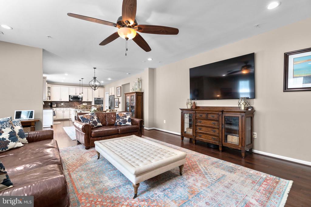 410 SAINT MARTINS CHOICE LANE