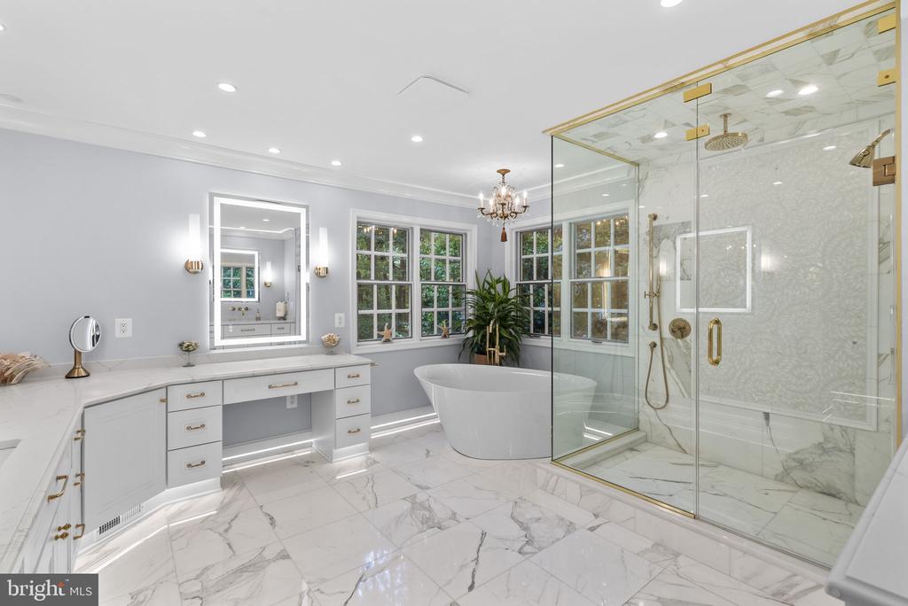 2005 SAINT STEPHENS WOODS DRIVE