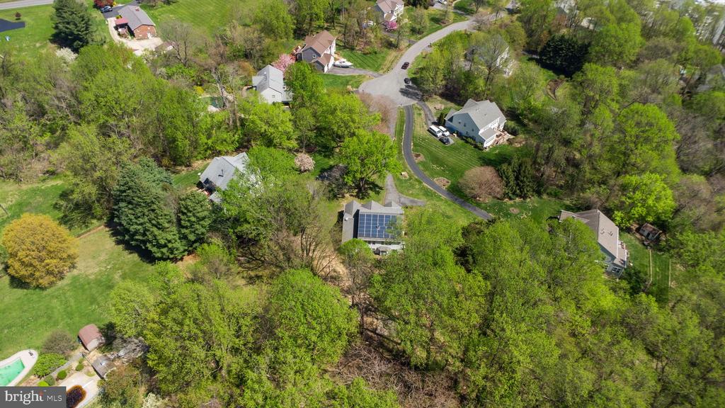 6015 TRACEYS LANDING ROAD