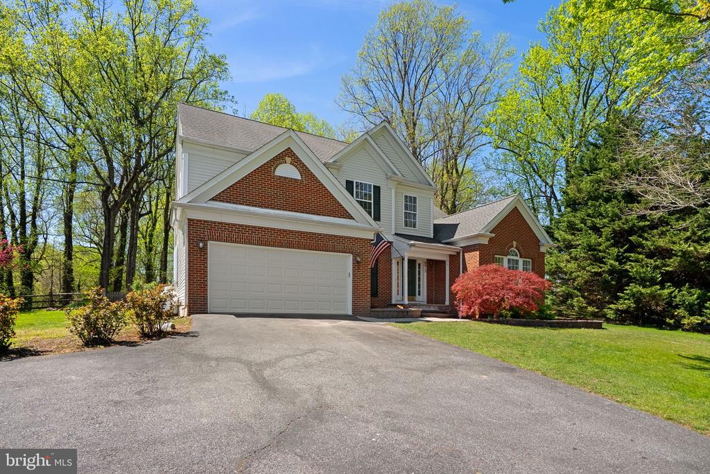 6015 TRACEYS LANDING ROAD