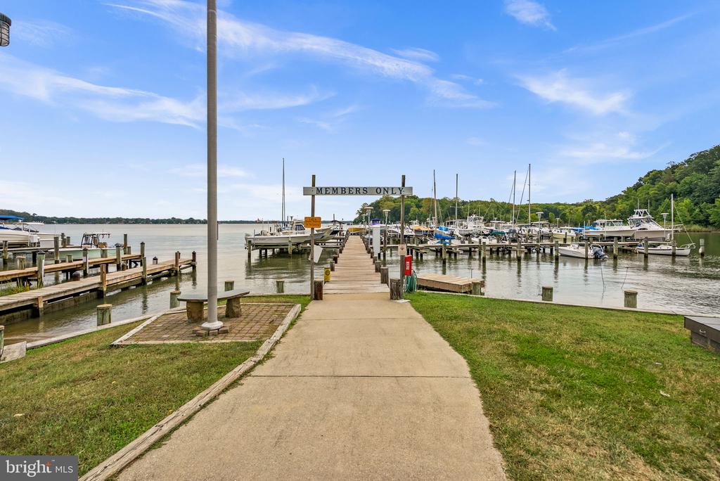 3548 LOCH HAVEN DRIVE